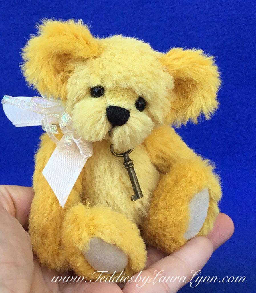 Buttercup - www.TeddiesbyLauraLynn.com
