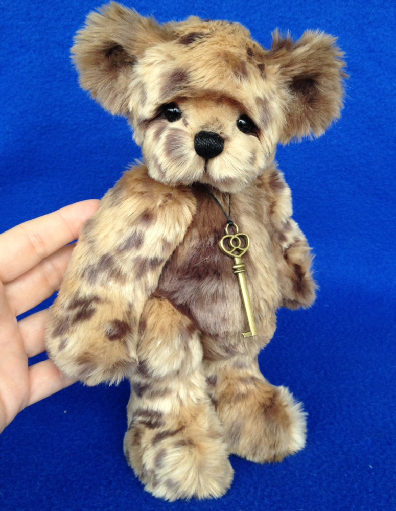 Jasper - Faux Fur Artist Teddy Bear by Teddies by Laura Lynn