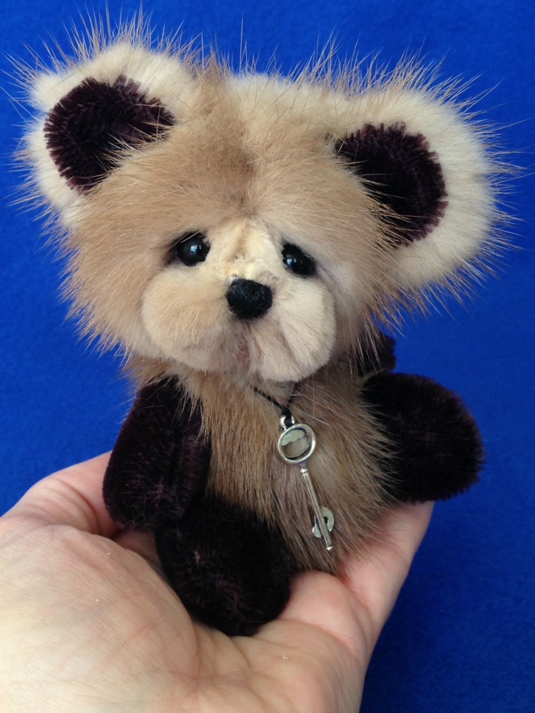 Puff - Mink fur artist bear by Laura Lynn - 1