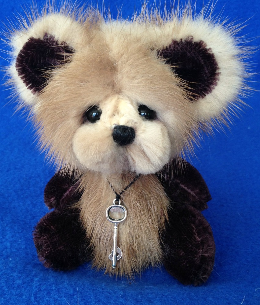 Puff - Mink fur artist bear by Laura Lynn - 1