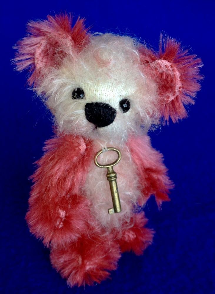 Rosie - Miniature mohair artist teddy bear by Laura Lynn
