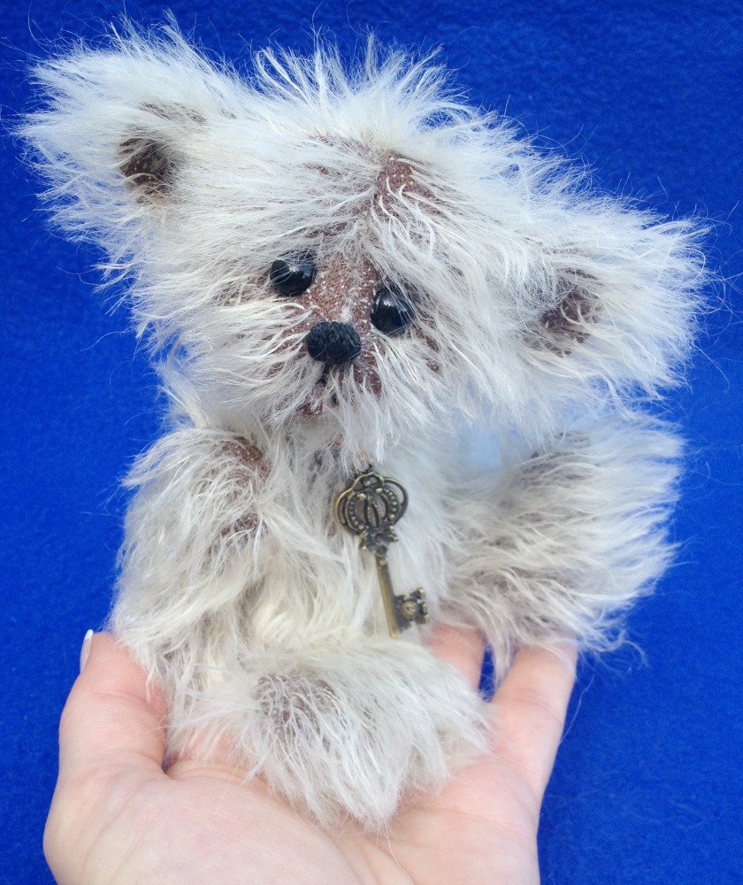 Mohair Artist Teddy Bear Ettie