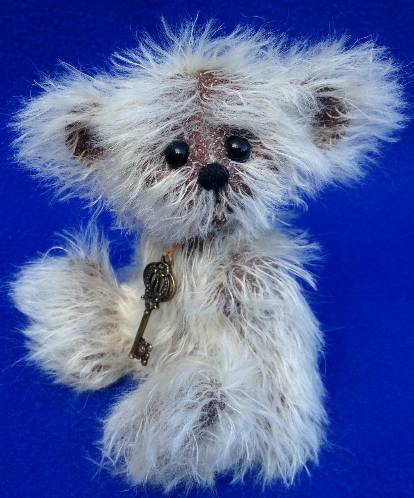 Mohair Artist Teddy Bear Ettie