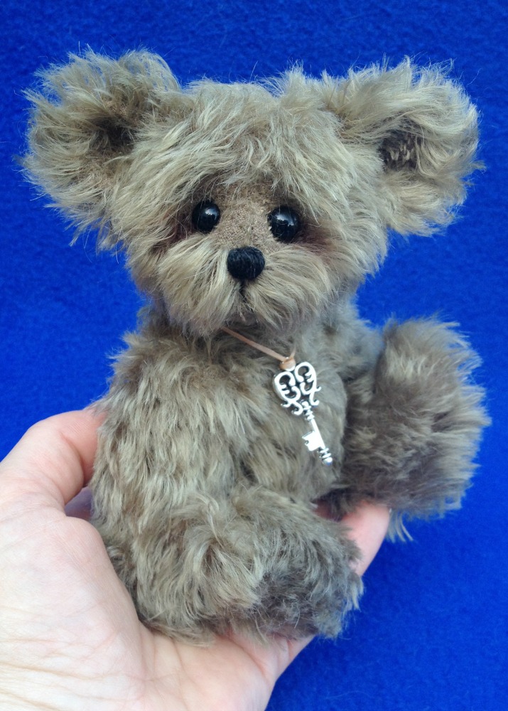 Mohair Artist Teddy Bear Oscar