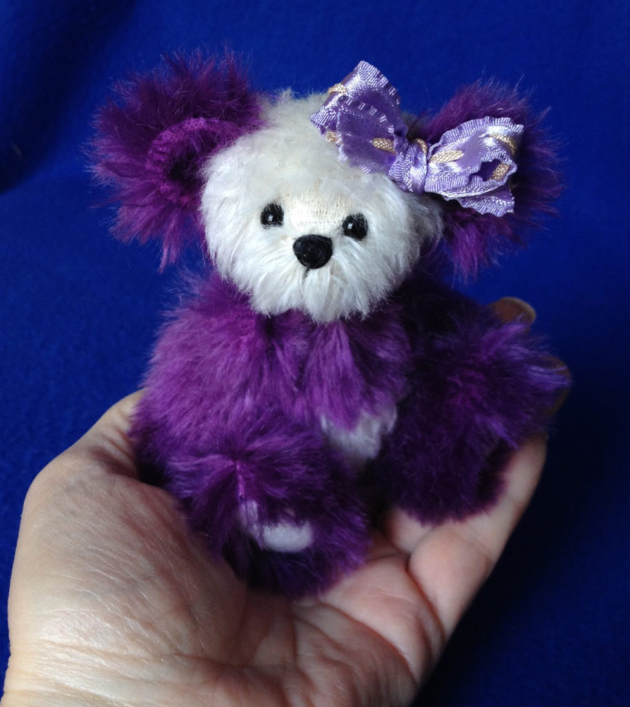 Violet - miniature artist teddy bear by Laura Lynn