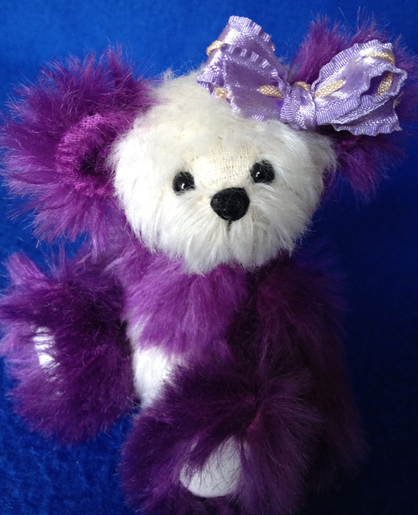 Violet - miniature artist teddy bear by Laura Lynn