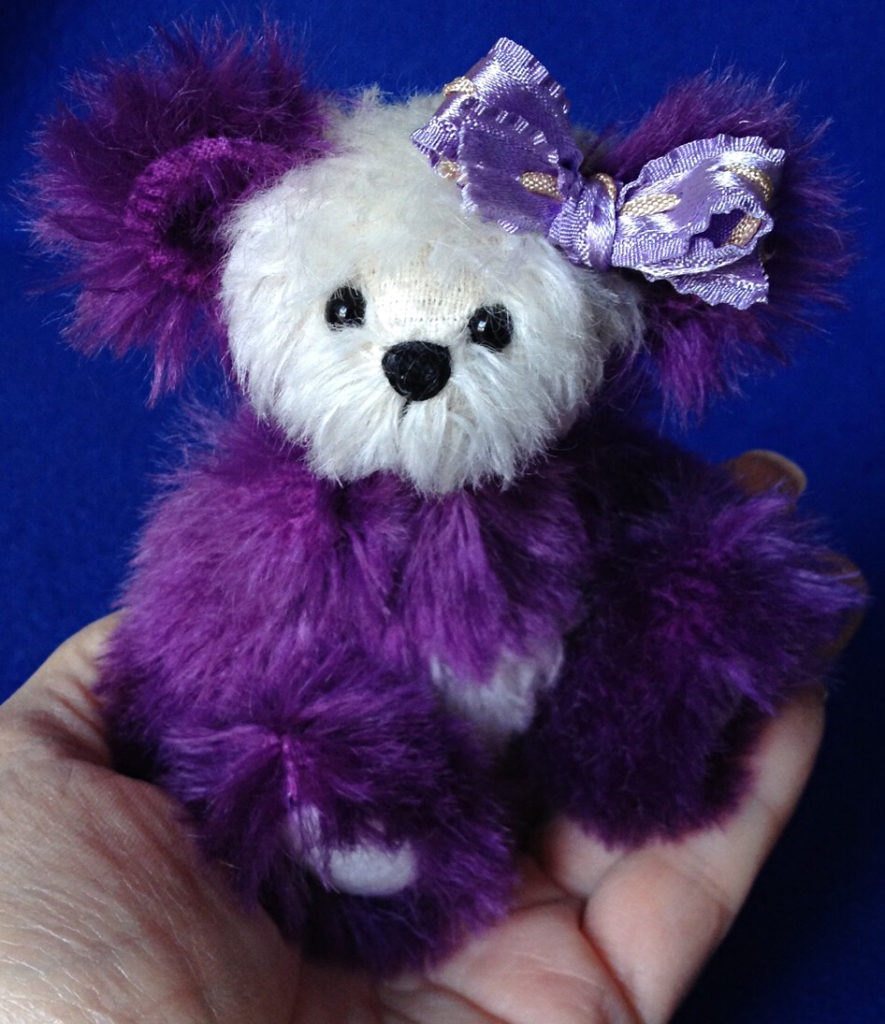 Violet - miniature artist teddy bear by Laura Lynn