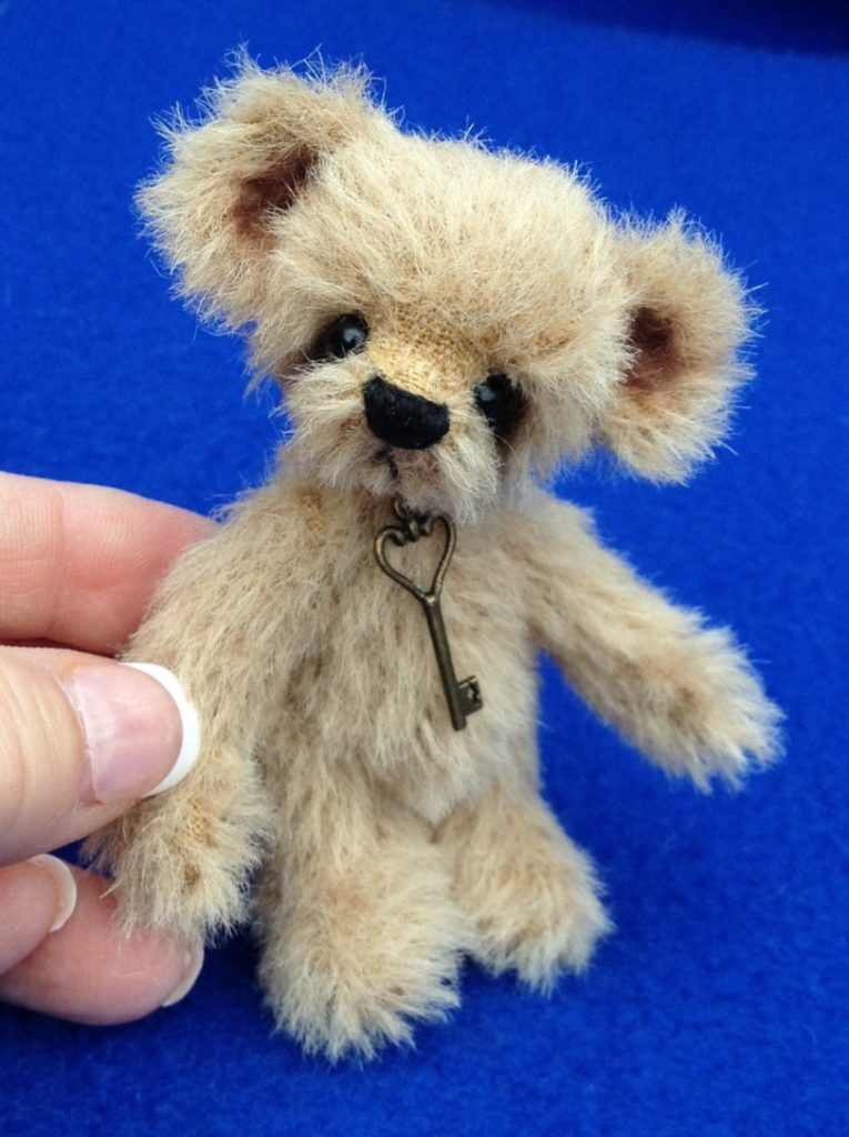 Duke - miniature artist teddy bear by Laura Lynn
