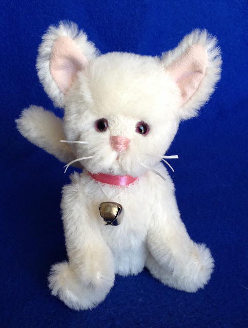 Snowball - Alpaca Artist Kitten - ooak