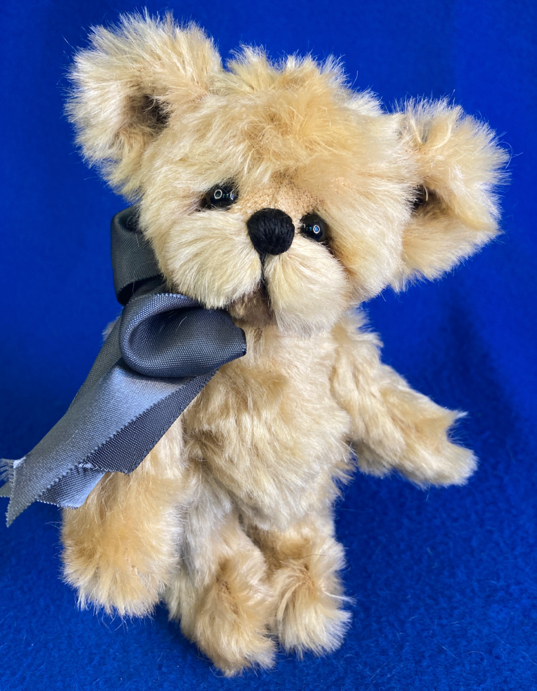 Max - Mohair Artist Teddy Bear by Laura Lynn 1