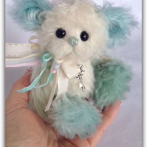 Jamaica - artist teddy bear by TeddiesbyLauraLynn.com