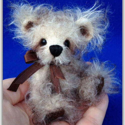 Finn - Miniature Mohair Artist Teddy Bear