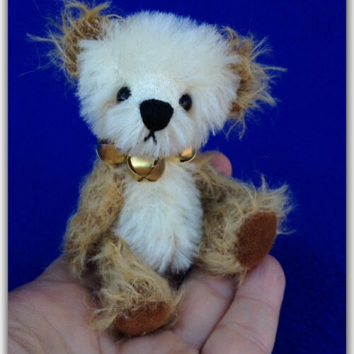 Miniature Artist Panda Bear - Chi Chi