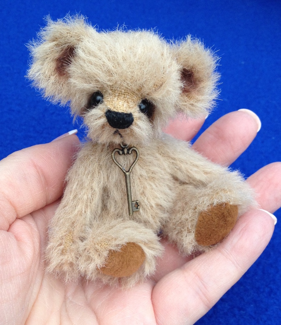 Duke - miniature artist teddy bear by Laura Lynn