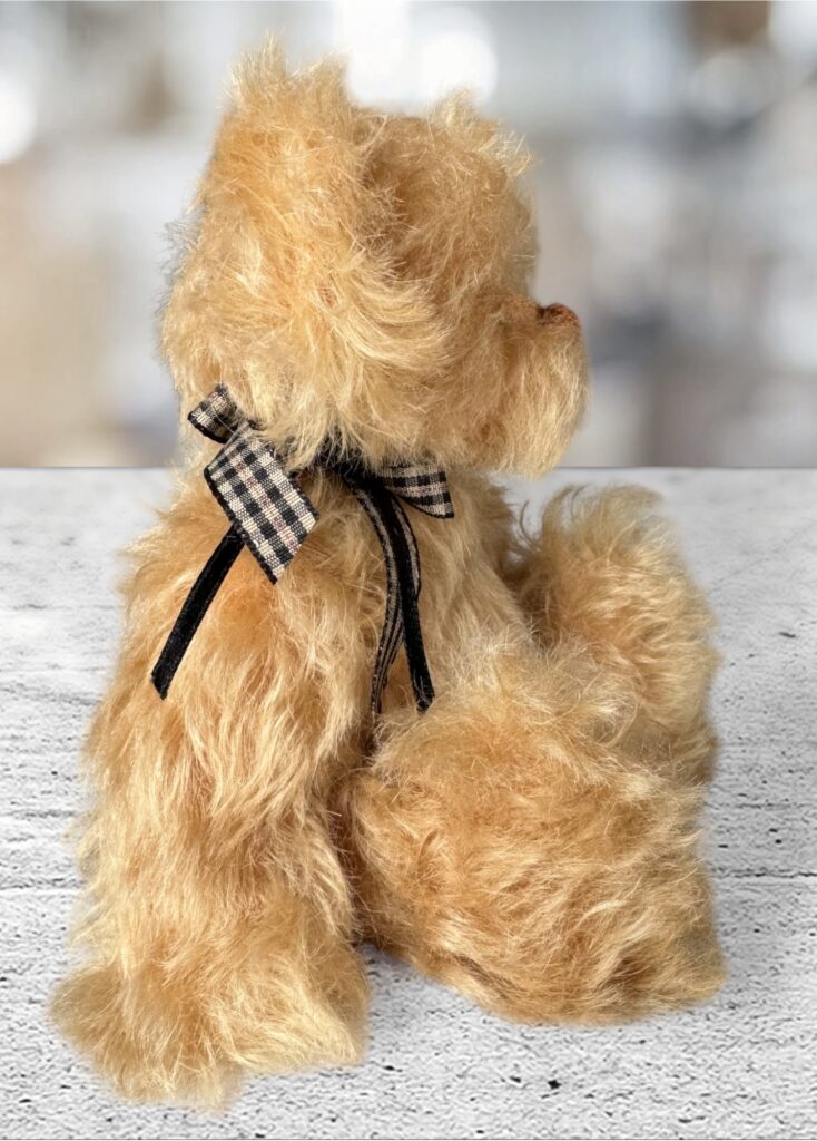 Noodle - mohair artist teddy bear by Laura Lynn